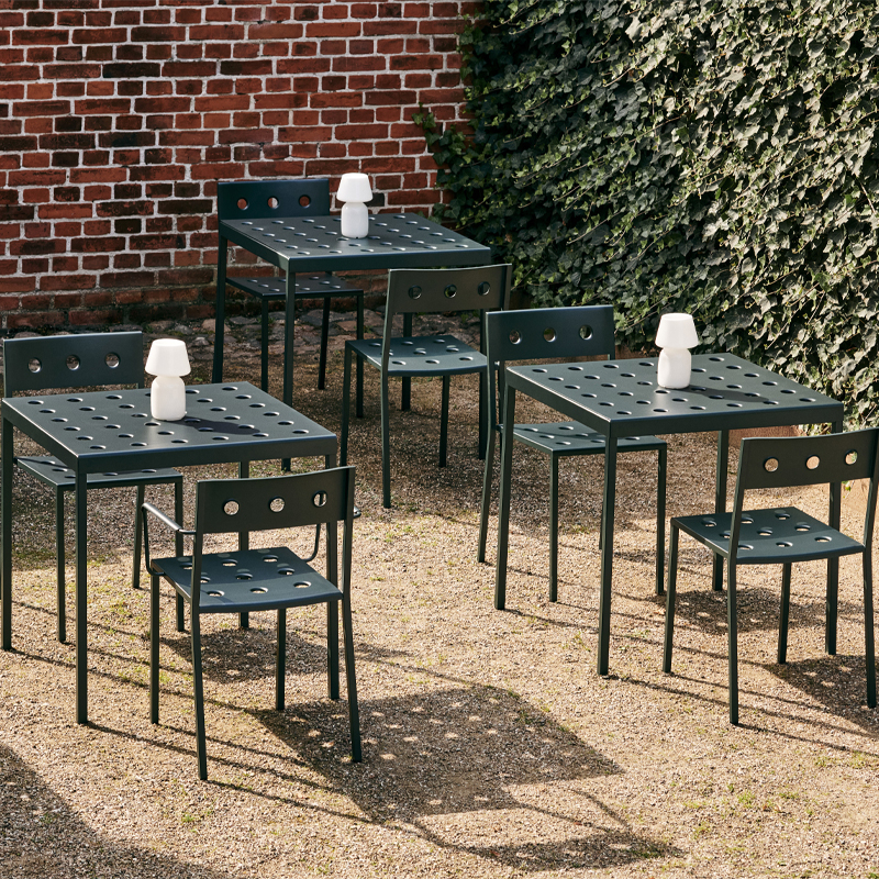 Table et table basse extérieur Hay Table BALCONY 75x76