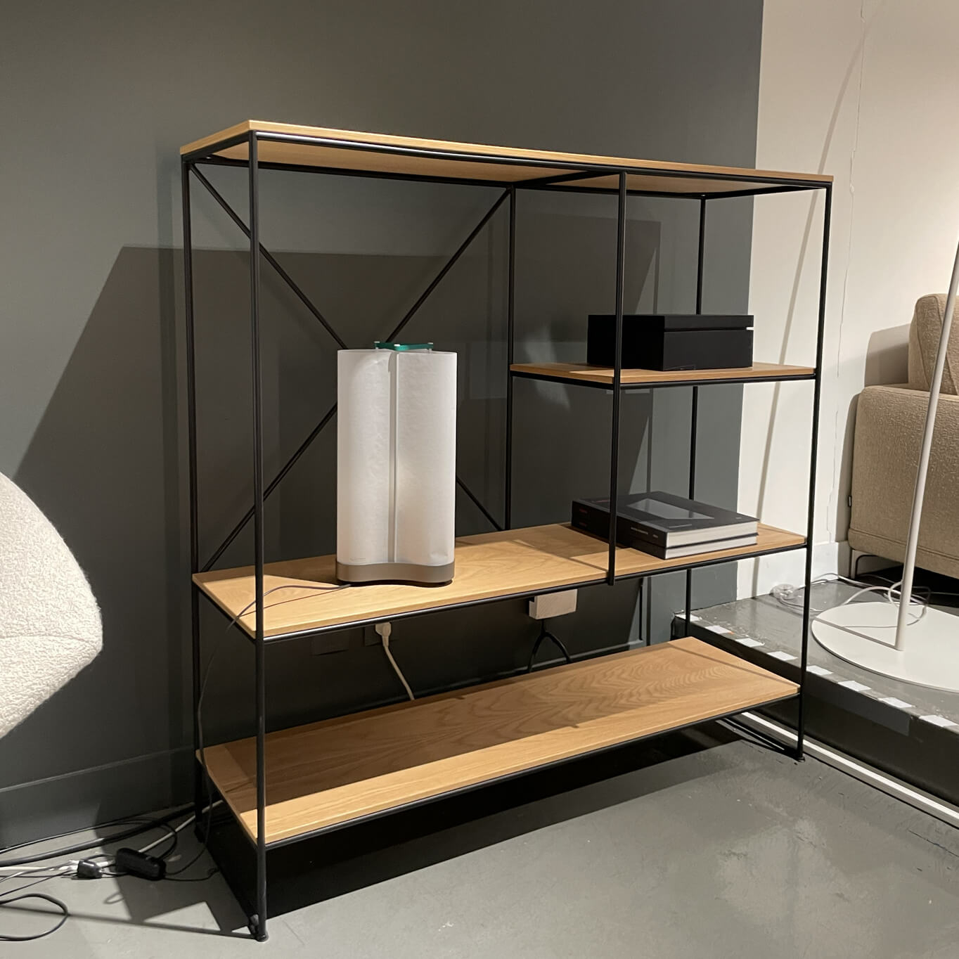 Etagère PLANNER Medium Chêne/ noir FRITZ HANSEN