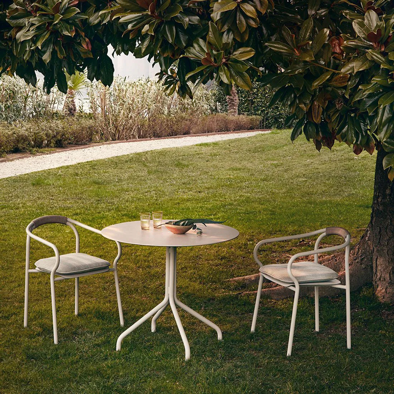 Outdoor Table SALO Ø 90 Sand UNOPIÙ