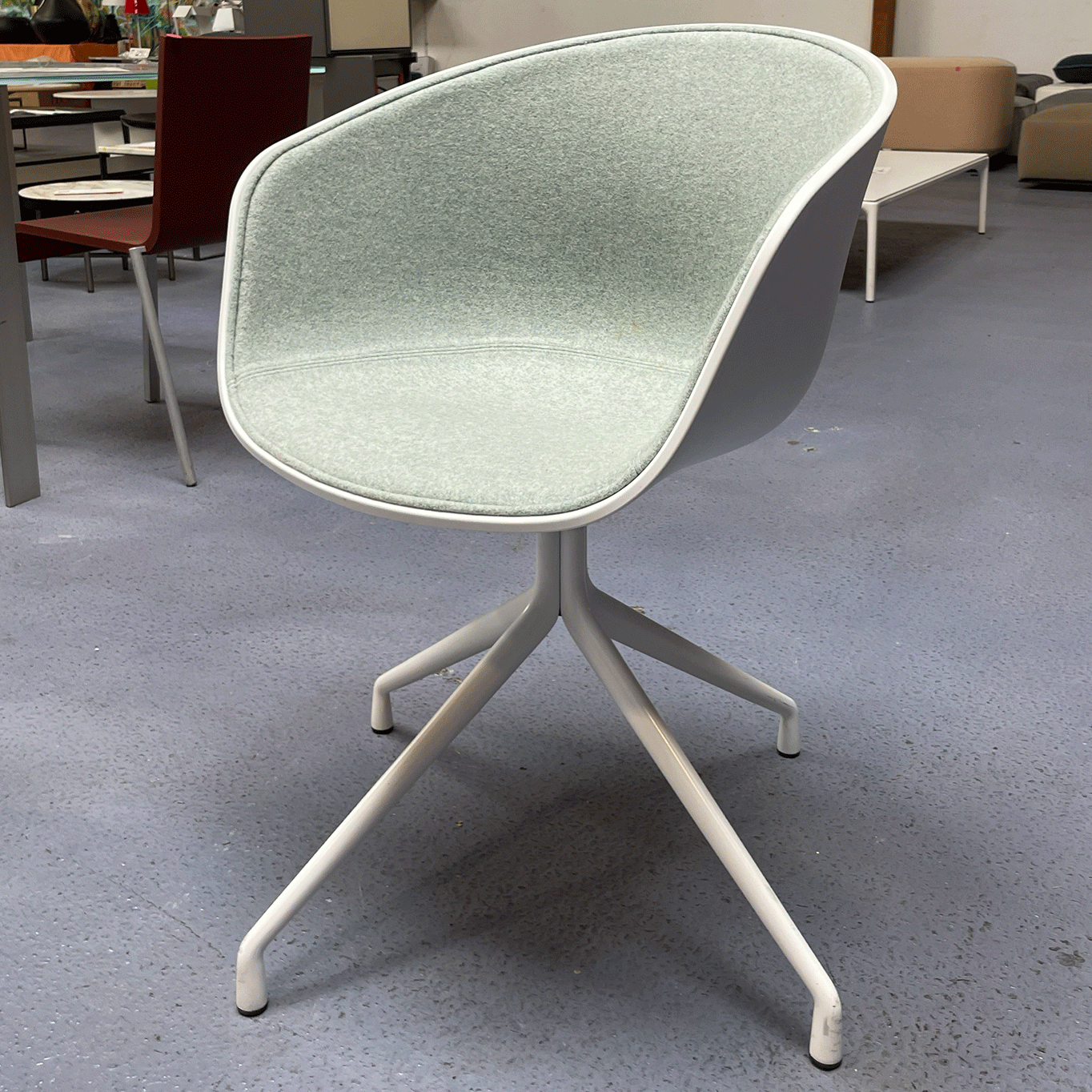 ABOUT A CHAIR AAC 21 Blanc / Turquoise HAY