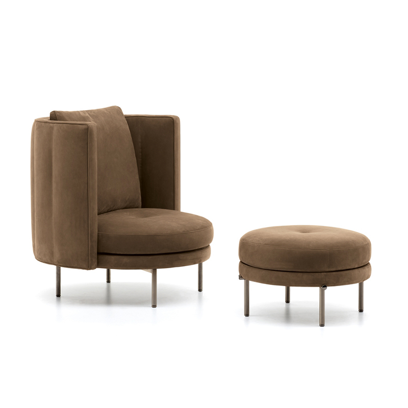 Fauteuil TORII et pouf Nubuck marron Cognac MINOTTI