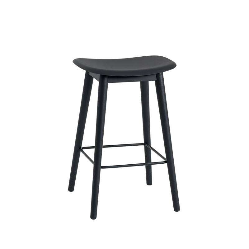 FIBER BAR STOOL pieds bois H 65 Noir MUUTO