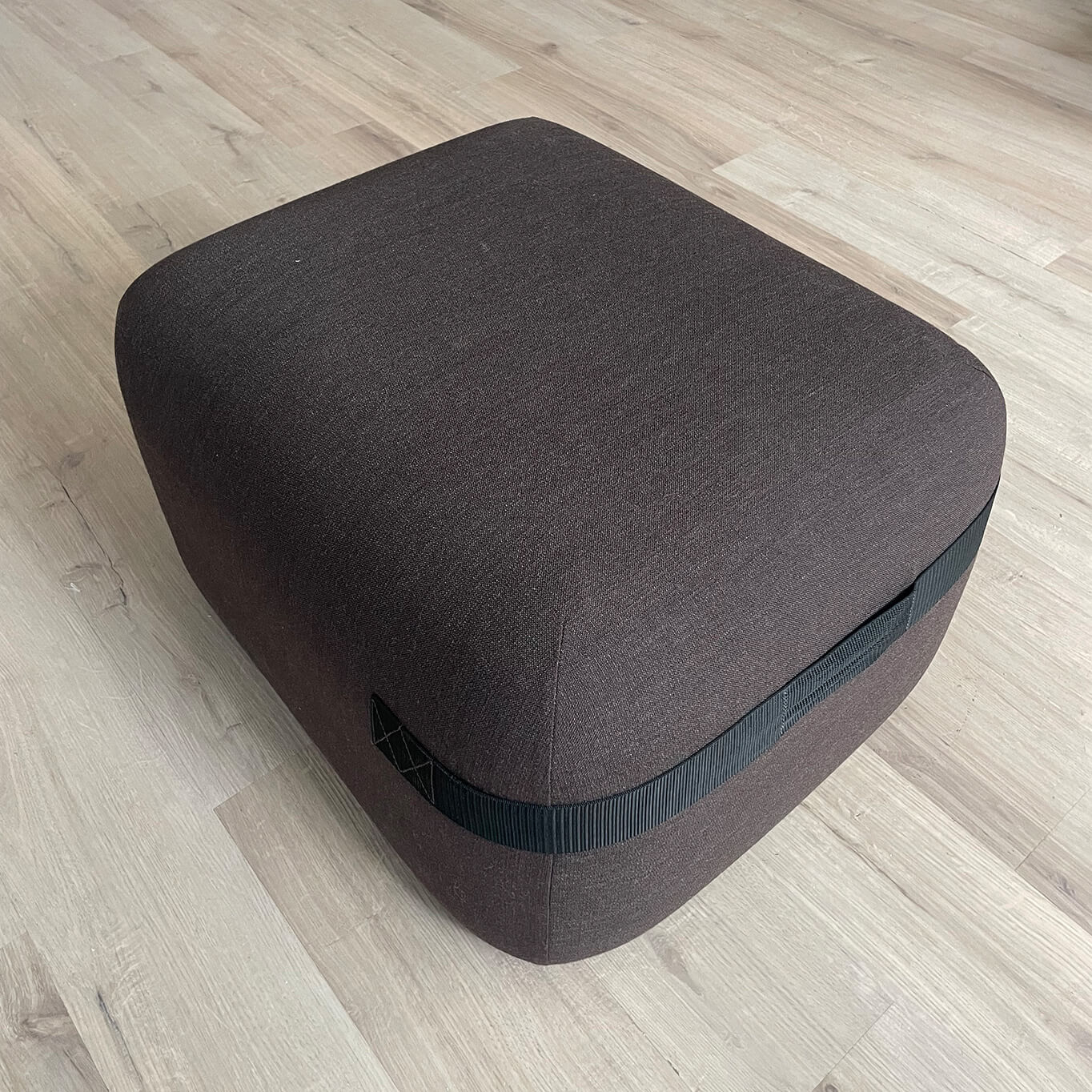 SEASON Tissu Crisp 4123 Marron foncé VICCARBE