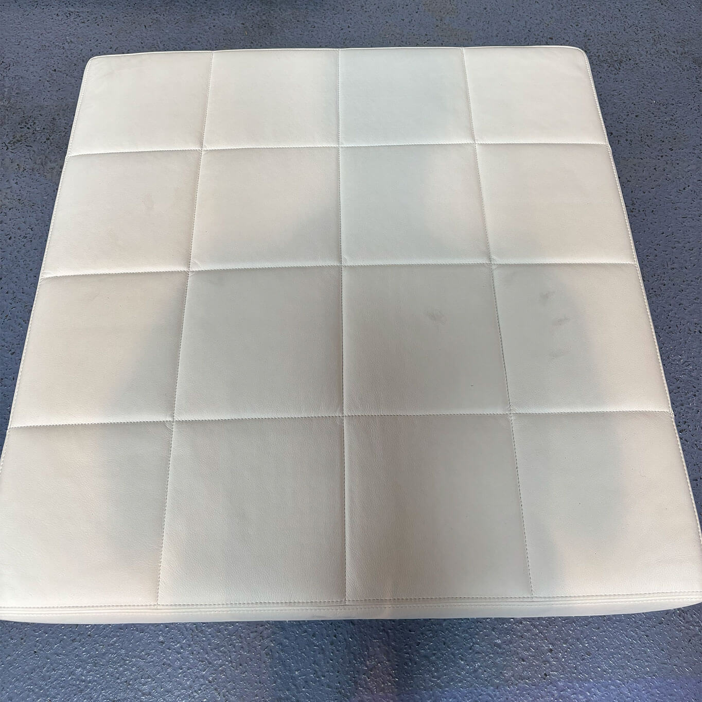 Pouf QUADRA Blanc POLTRONA FRAU