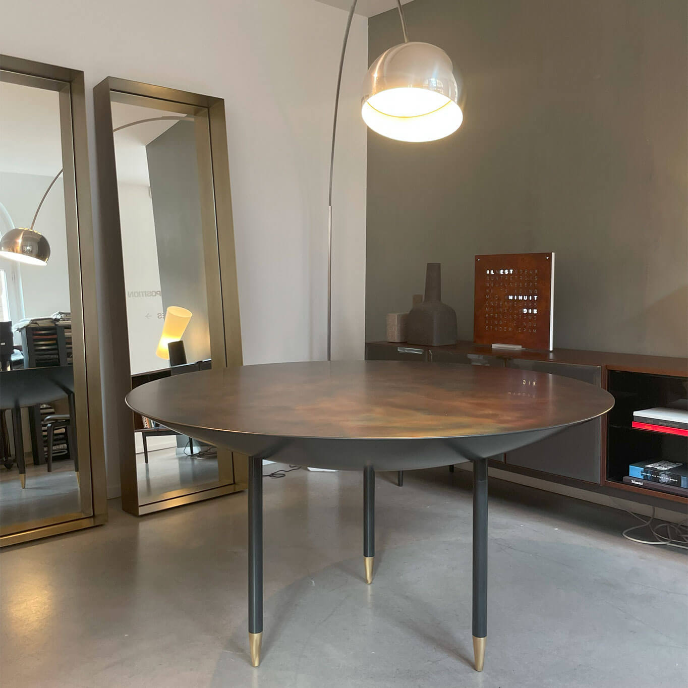 ROMA Acier Inox laqué noir mat DE CASTELLI