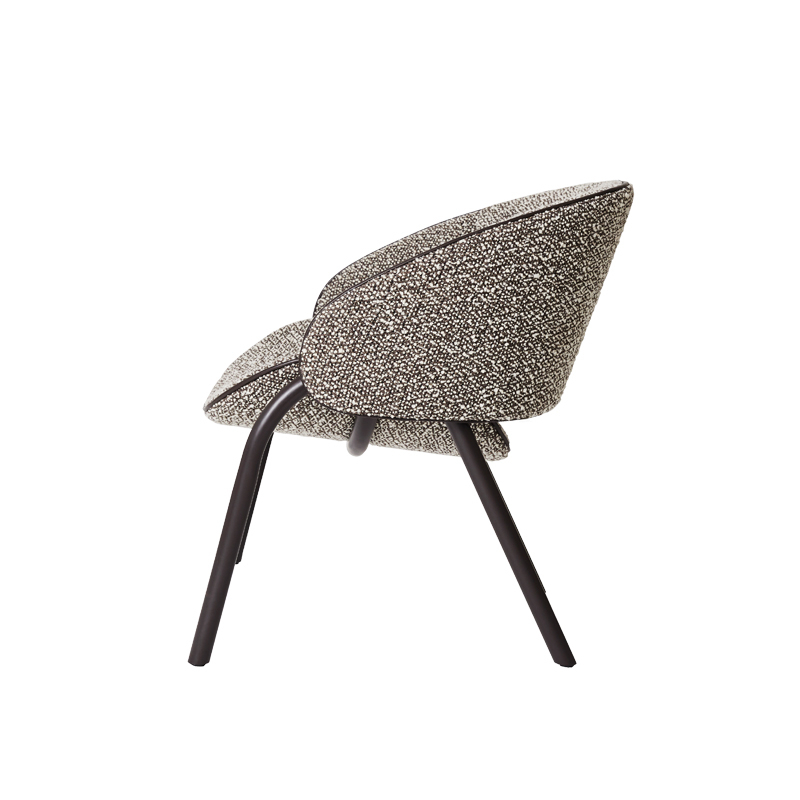 Fauteuil FOLIUM Silenzio 06 / passepoil et pieds marron WENDELBO