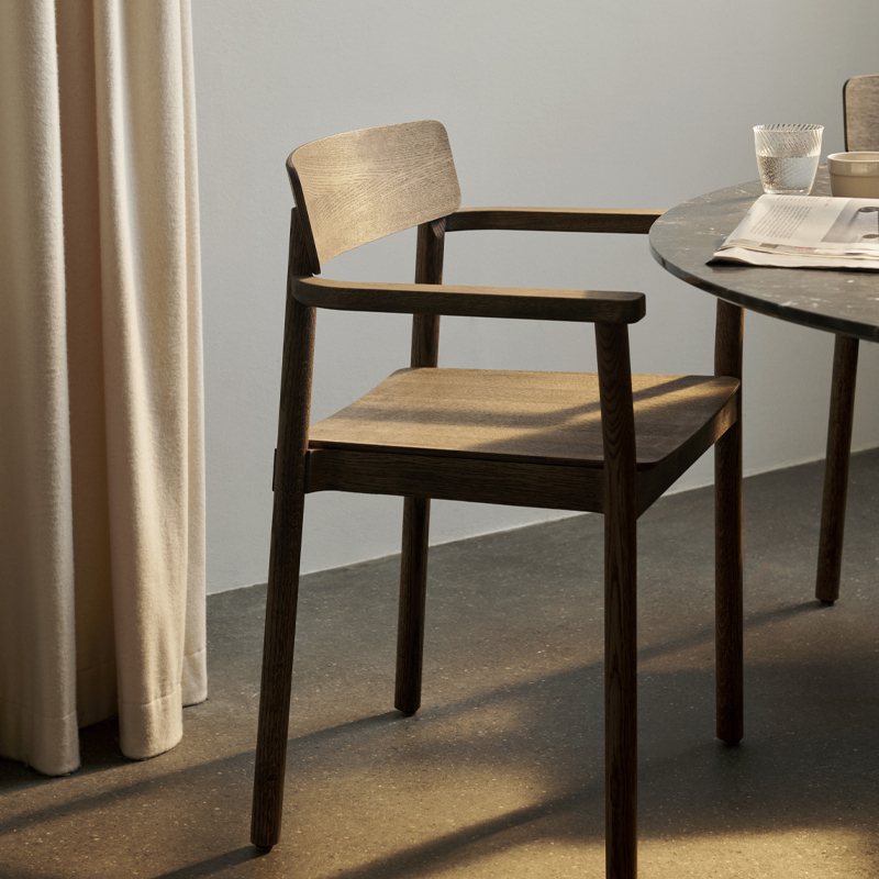 Chaise BETTY TK10 Chêne fumé AND TRADITION