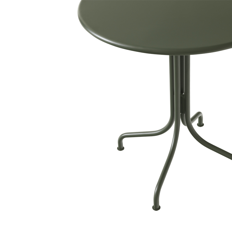 Table extérieur Table THORVALD SC96 Vert bronze AND TRADITION
