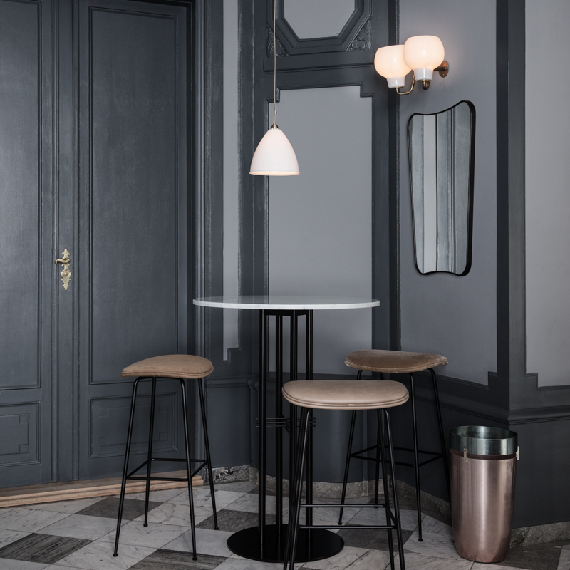 Miroir Miroir F.A.33 Noir GUBI