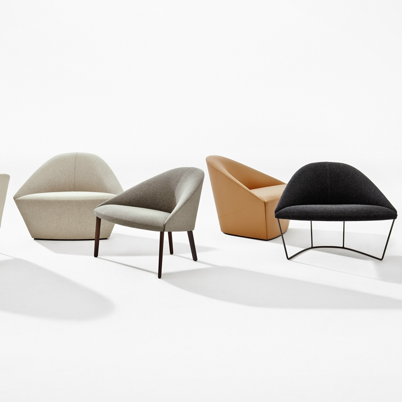 Fauteuil COLINA M pieds bois Bleu 756 ARPER