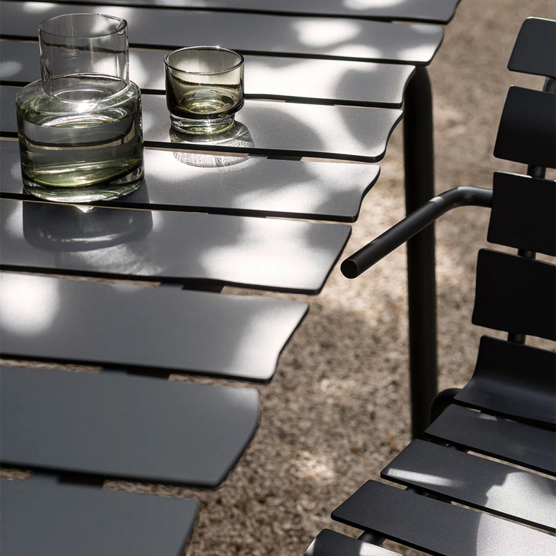 Table extérieur Table ALIGNED L Noir VALERIE OBJECTS