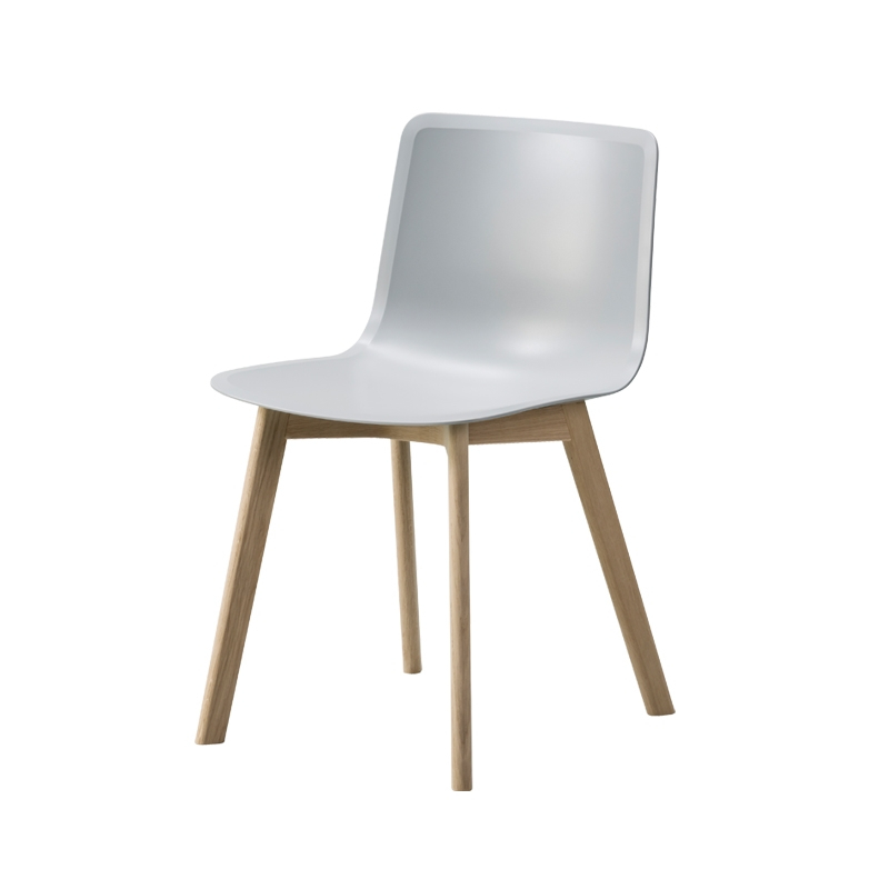 Chaise PATO pieds bois Stone FREDERICIA