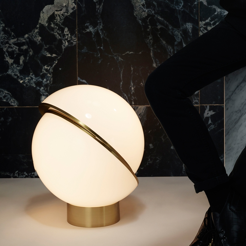 Lampe à poser CRESCENT LEE BROOM