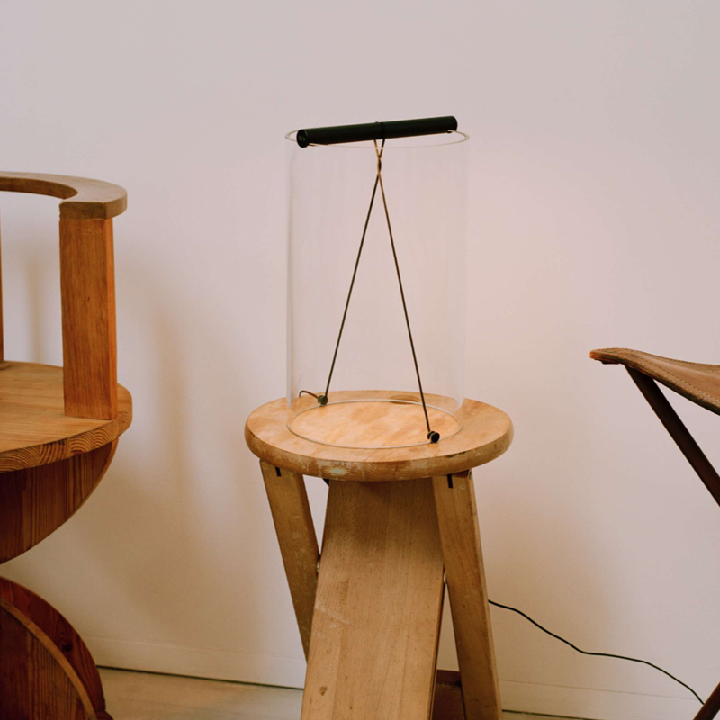 Lampe à poser TO-TIE T2 Noir anodisé FLOS