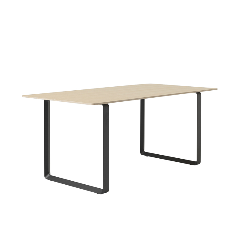 Table 70/70 Chêne contreplaqué Chêne/ noir MUUTO