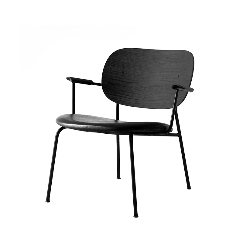 Fauteuil CO LOUNGE CHAIR assise cuir Cuir noir 0842/ chêne noir AUDO COPENHAGEN