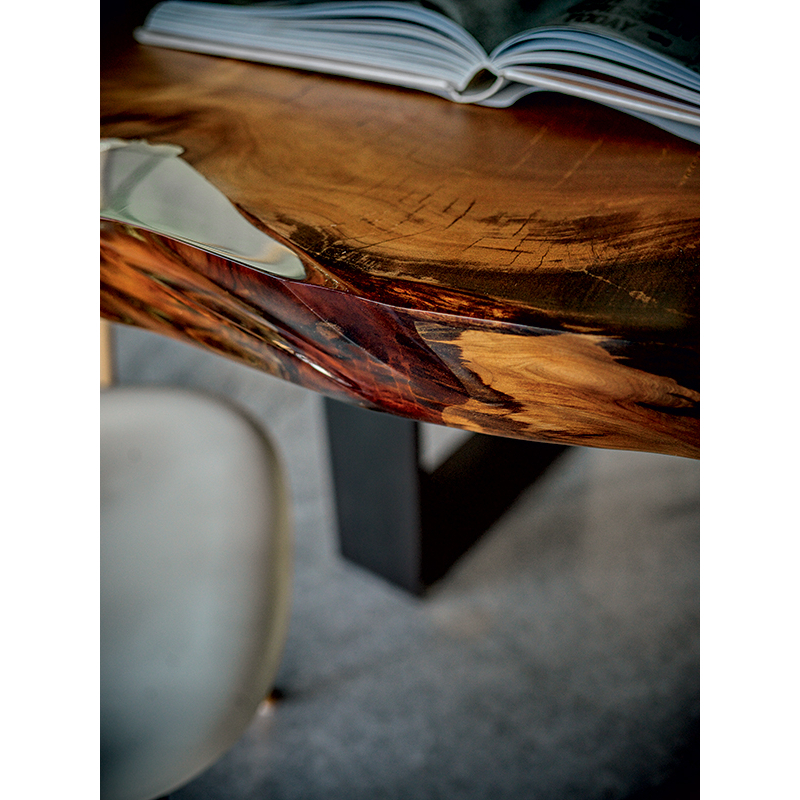 Table KAURI NEWTON Kauri RIVA 1920