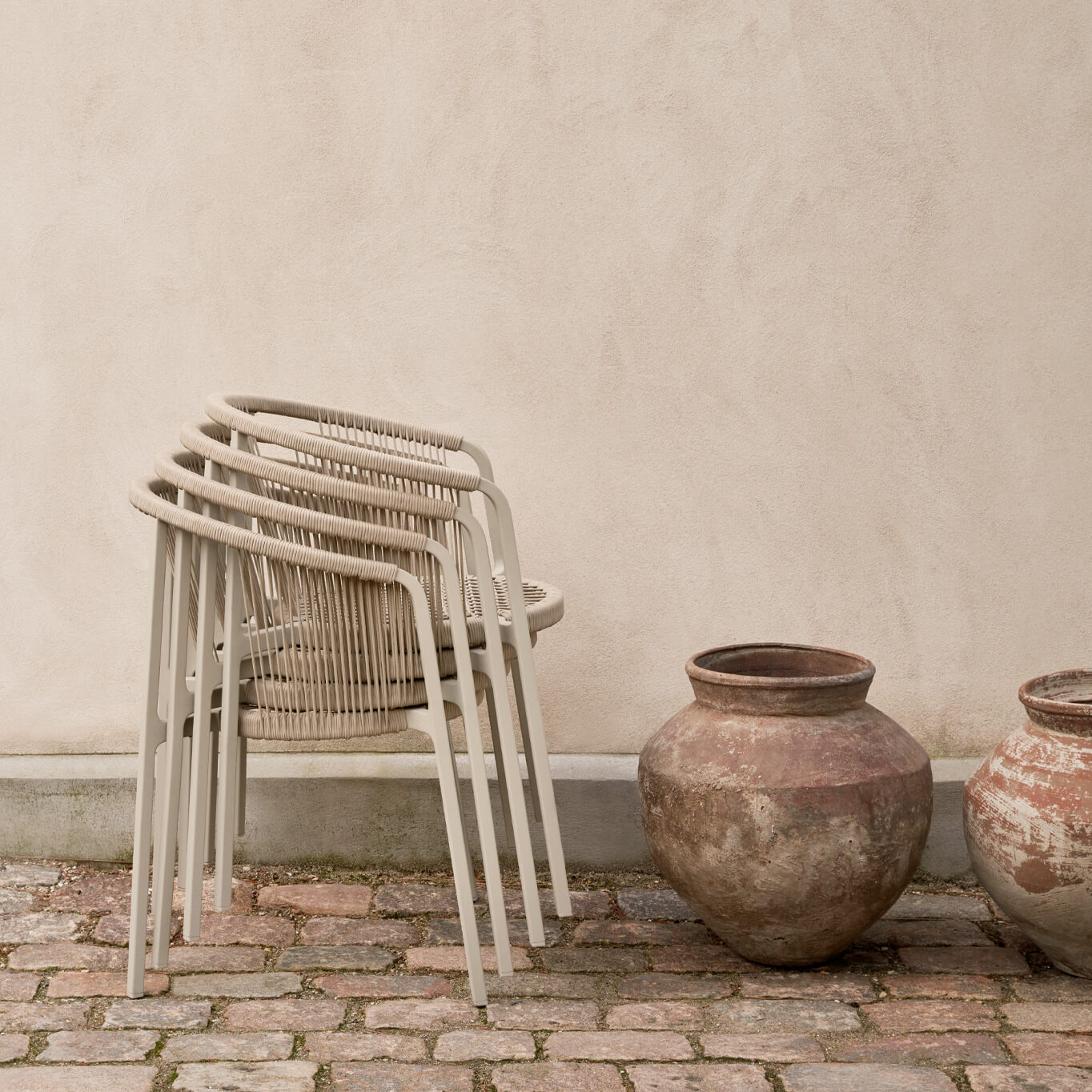 LAGRASSE avec coussin d'assise et dossier VIPP