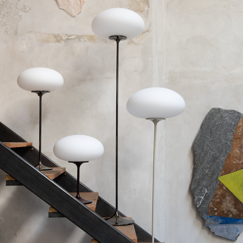 Lampadaire STEMLITE Rouge foncé GUBI