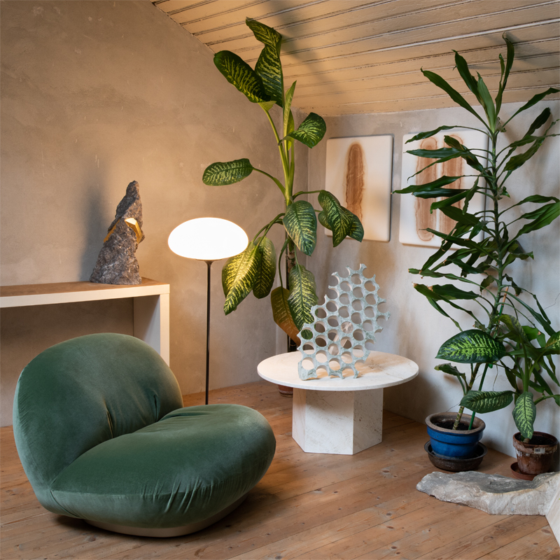 Lampadaire STEMLITE Rouge foncé GUBI