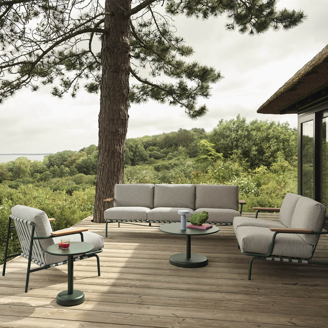 Canapé extérieur SETTLE 3 Places Ribbed Weave 2/ Vert foncé MUUTO
