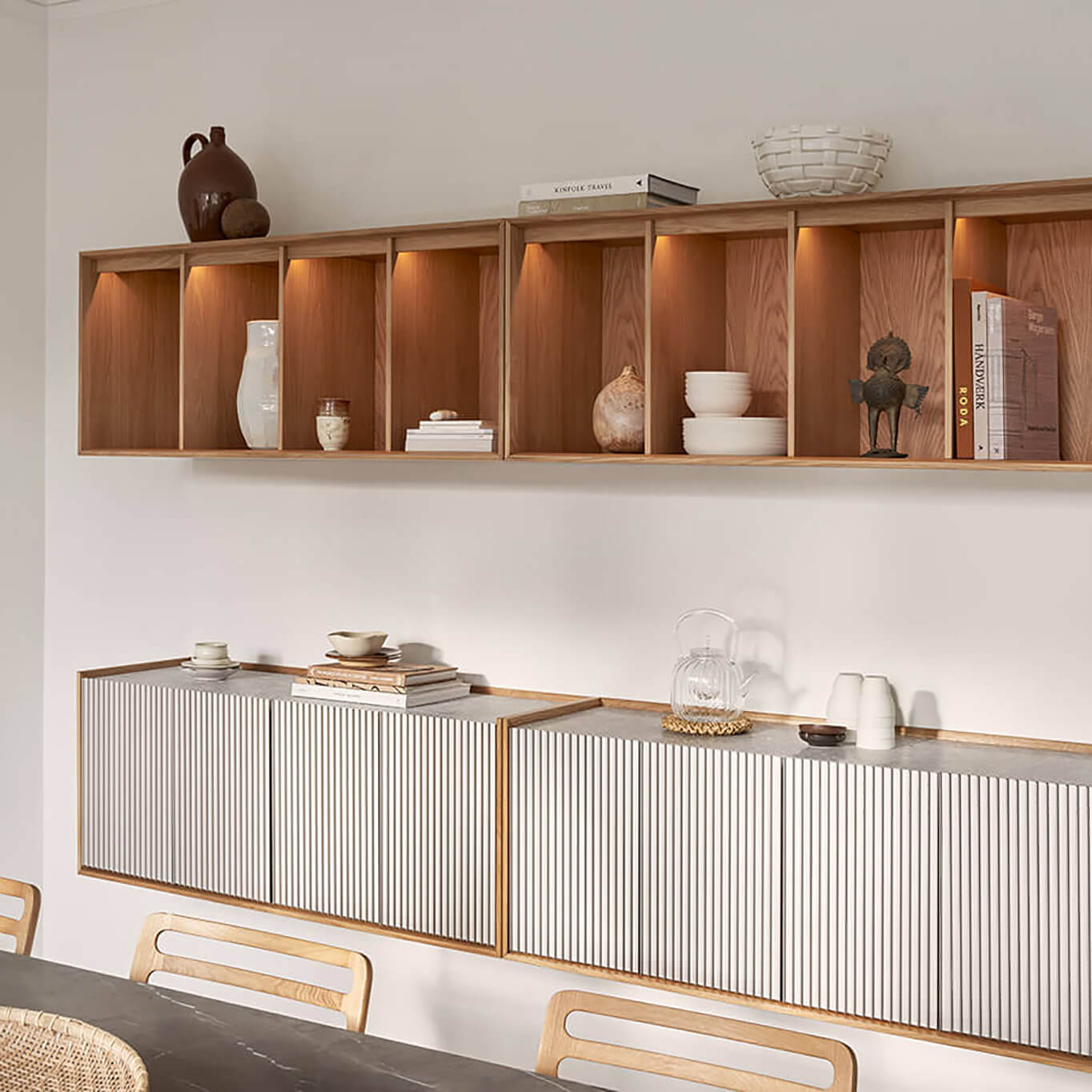 Wall-mounted Cabinet VIPP675 H6 L 240 Light oak