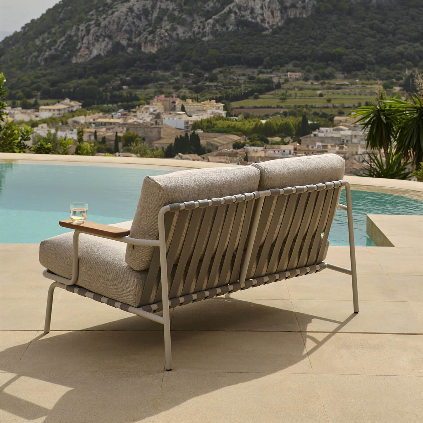Canapé extérieur SETTLE 2 Places Ribbed Weave 5/ Taupe MUUTO