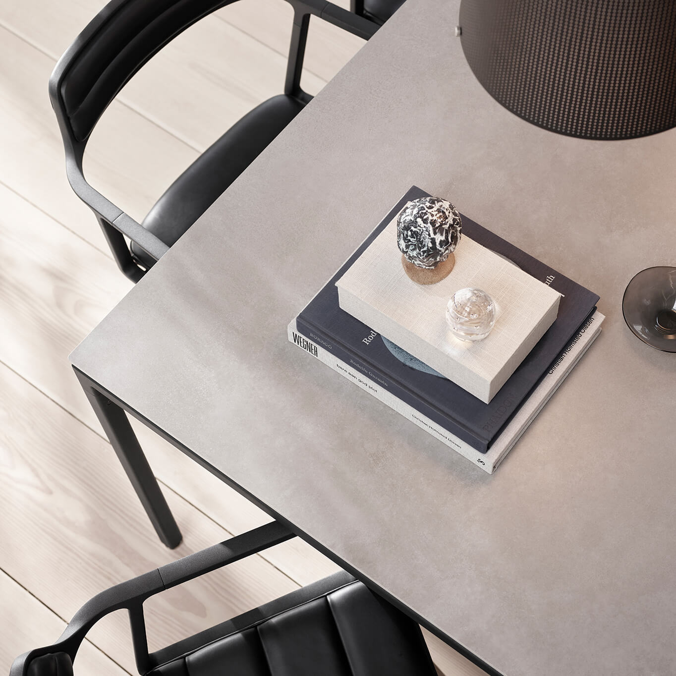 DINING TABLE L 240 VIPP