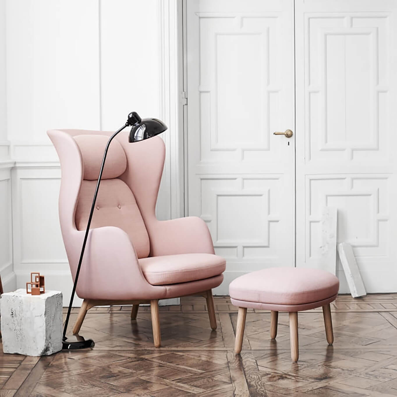 RO pieds bois et repose-pieds RO Rose clair Steelcut 605 Canvas 614 FRITZ HANSEN