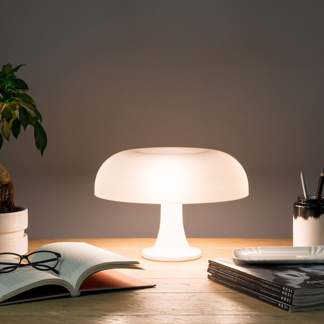 Lampe à poser NESSINO Blanc opaque ARTEMIDE