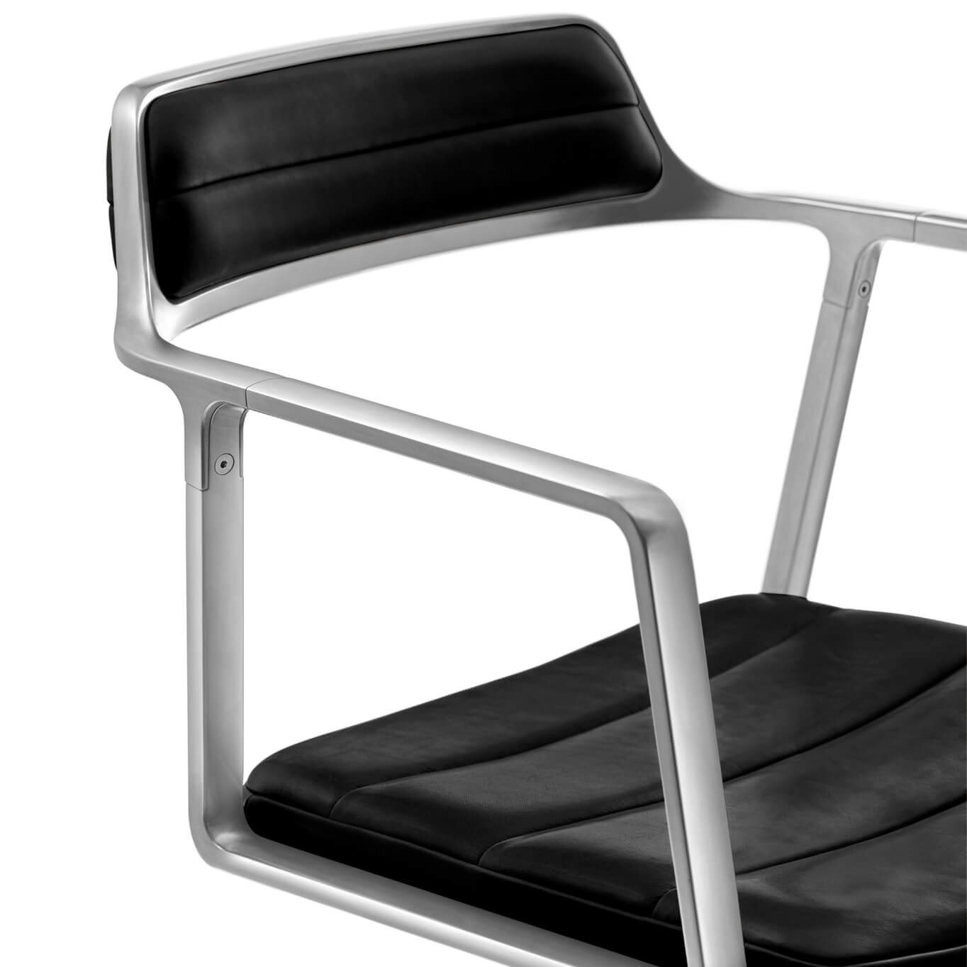 SWIVEL CHAIR 452 à roulettes Cuir noir / Aluminium poli VIPP