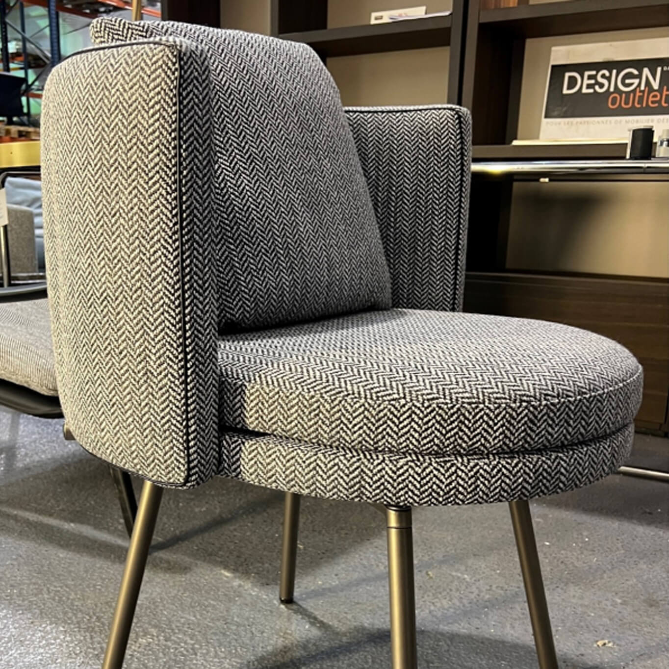 TORII DINING Tissu Muschio 21 MINOTTI