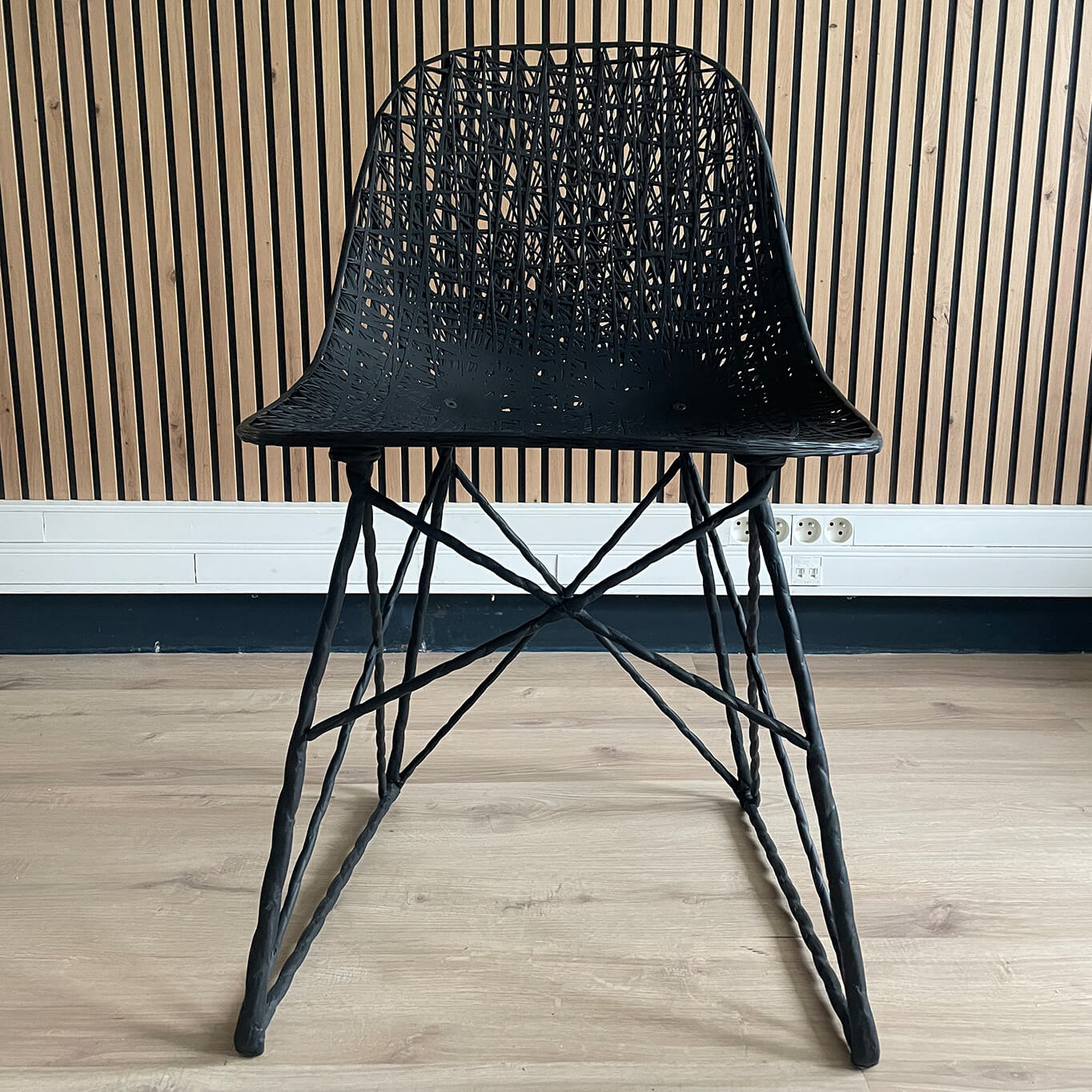 CARBON Noir MOOOI