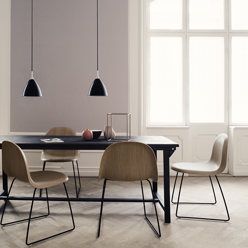 Suspension BESTLITE BL9 M Ø21 Laiton noir/ porcelaine GUBI