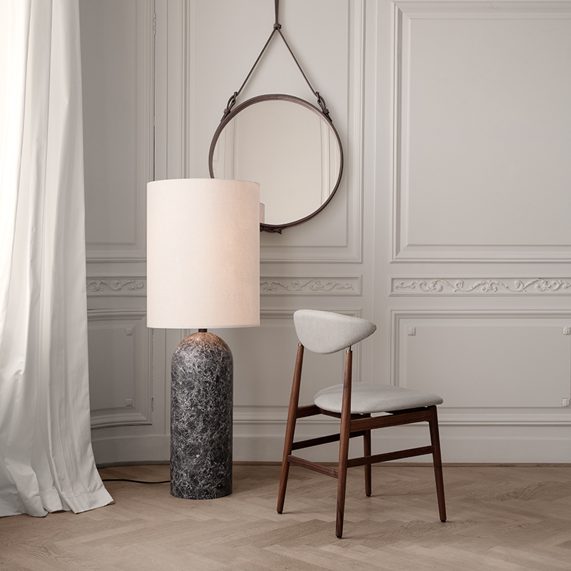 Lampadaire GRAVITY XL High Marbre noir GUBI