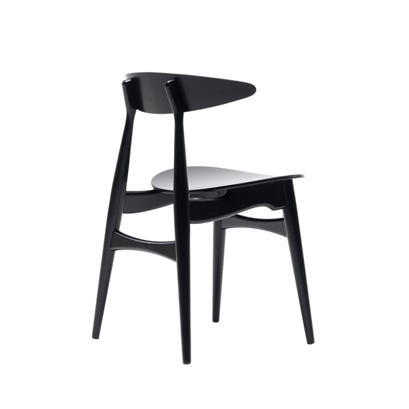 Chaise CH33T Hêtre noir CARL HANSEN
