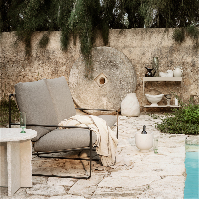 Canapé DESERT DOLCE 2 places Noir/ sable foncé FERM LIVING