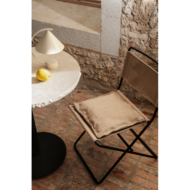 Table MINERAL CAFÉ Blanc/ noir FERM LIVING
