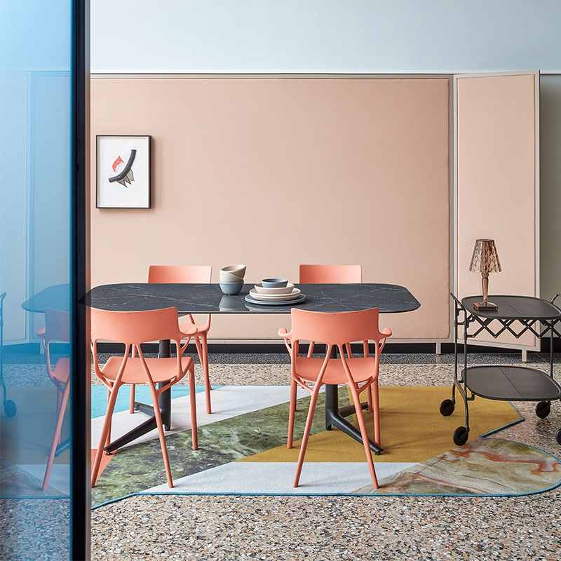 Chaise A.I. Rouge orangé KARTELL