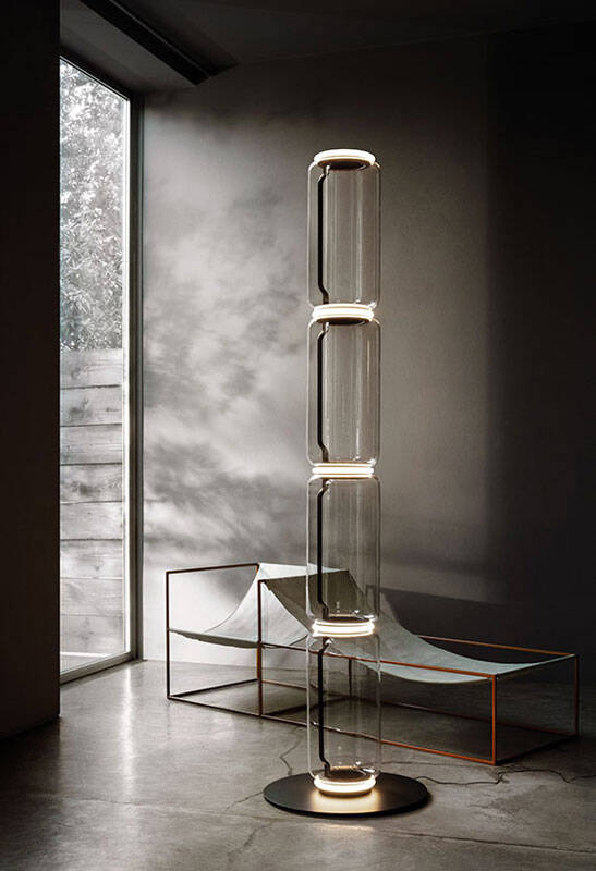 Lampadaire NOCTAMBULE FLOOR HIGH CYLINDERS Noir FLOS