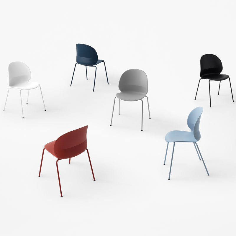 Chaise N02 RECYCLE 4 pieds Noir FRITZ HANSEN