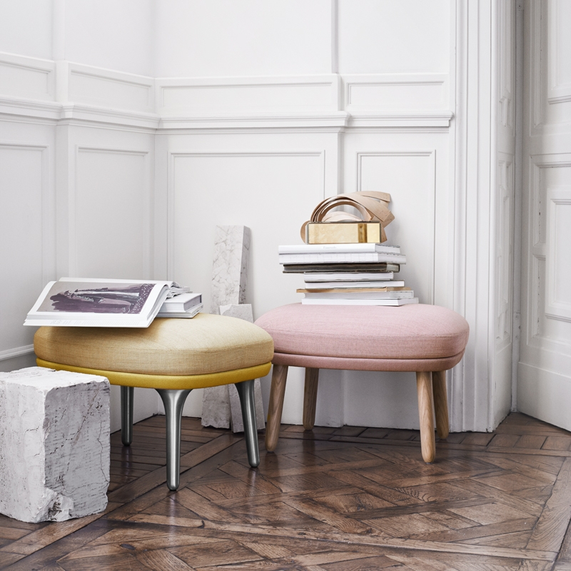Pouf Repose-pieds RO pieds bois Gris clair    Hallingdal 130  Canvas 124 FRITZ HANSEN