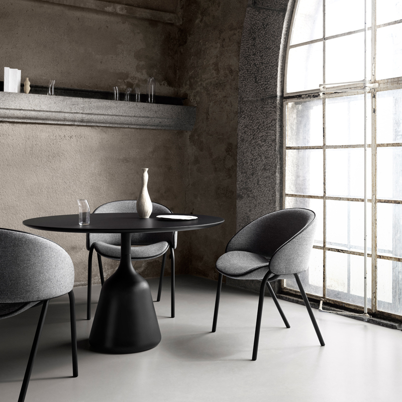 Table COIN Chêne noir/ noir WENDELBO