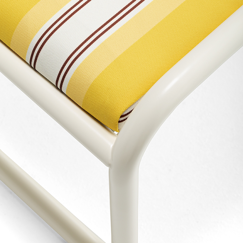 Pouf extérieur Repose-pieds LOCUS SOLUS 1964 Rayures jaunes Como JACQUEMUS & EXTETA