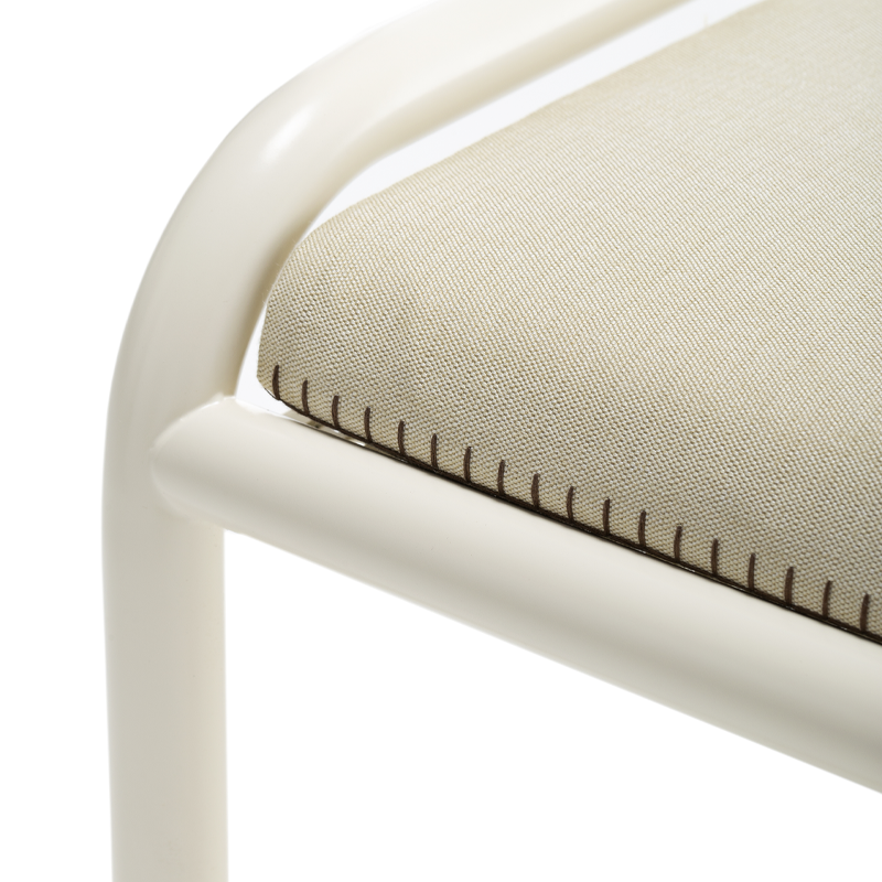 Pouf extérieur Repose-pieds LOCUS SOLUS 1964 Beige RAL 1013 JACQUEMUS & EXTETA