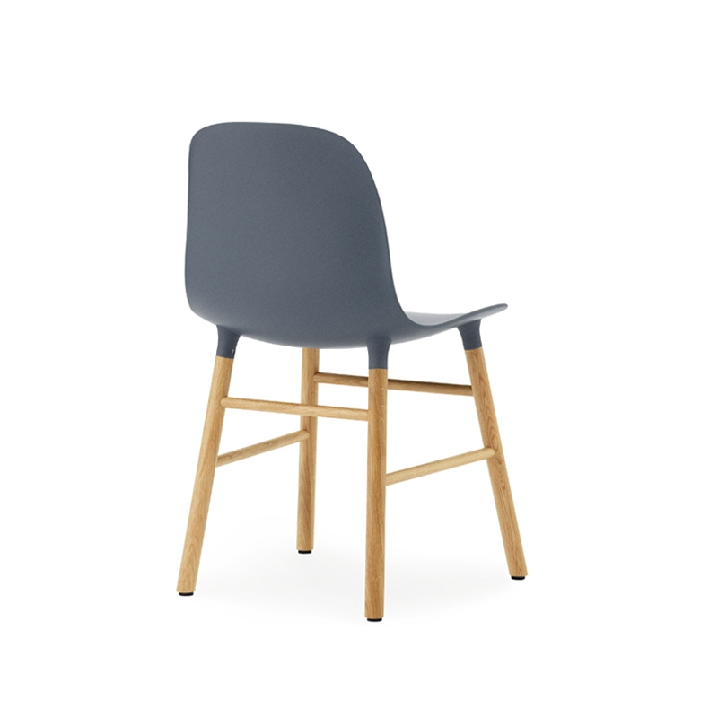 Chaise FORM CHAIR Bleu foncé Normann Copenhagen