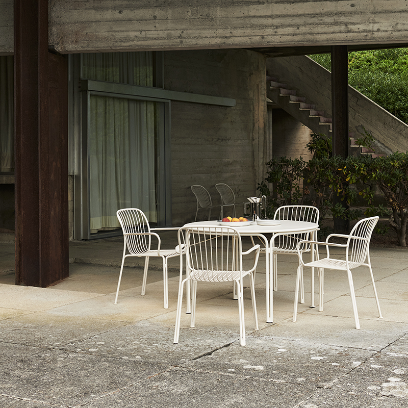 Table extérieur Table THORVALD SC98 Ivoire AND TRADITION