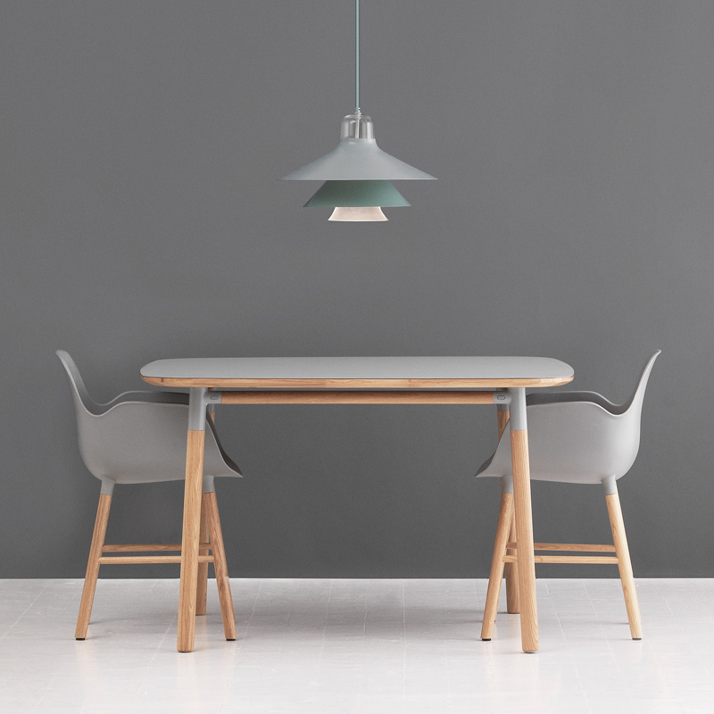 Chaise FORM ARMCHAIR Bleu vif  Normann Copenhagen