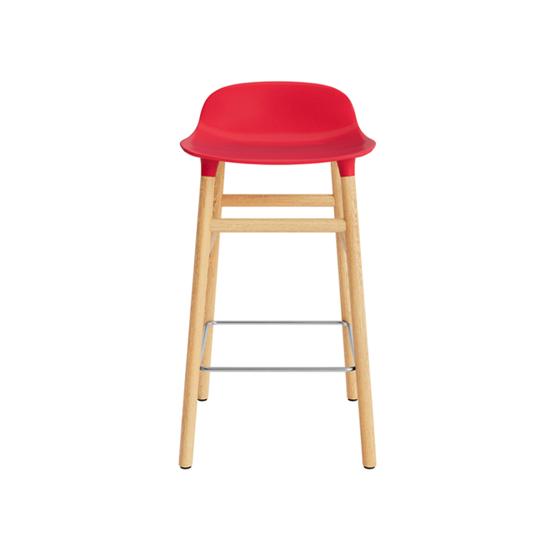 Tabouret haut FORM BARSTOOL Rouge vif  Normann Copenhagen
