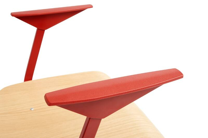 Chaise RESULT avec accoudoirs Chêne/ rouge HAY